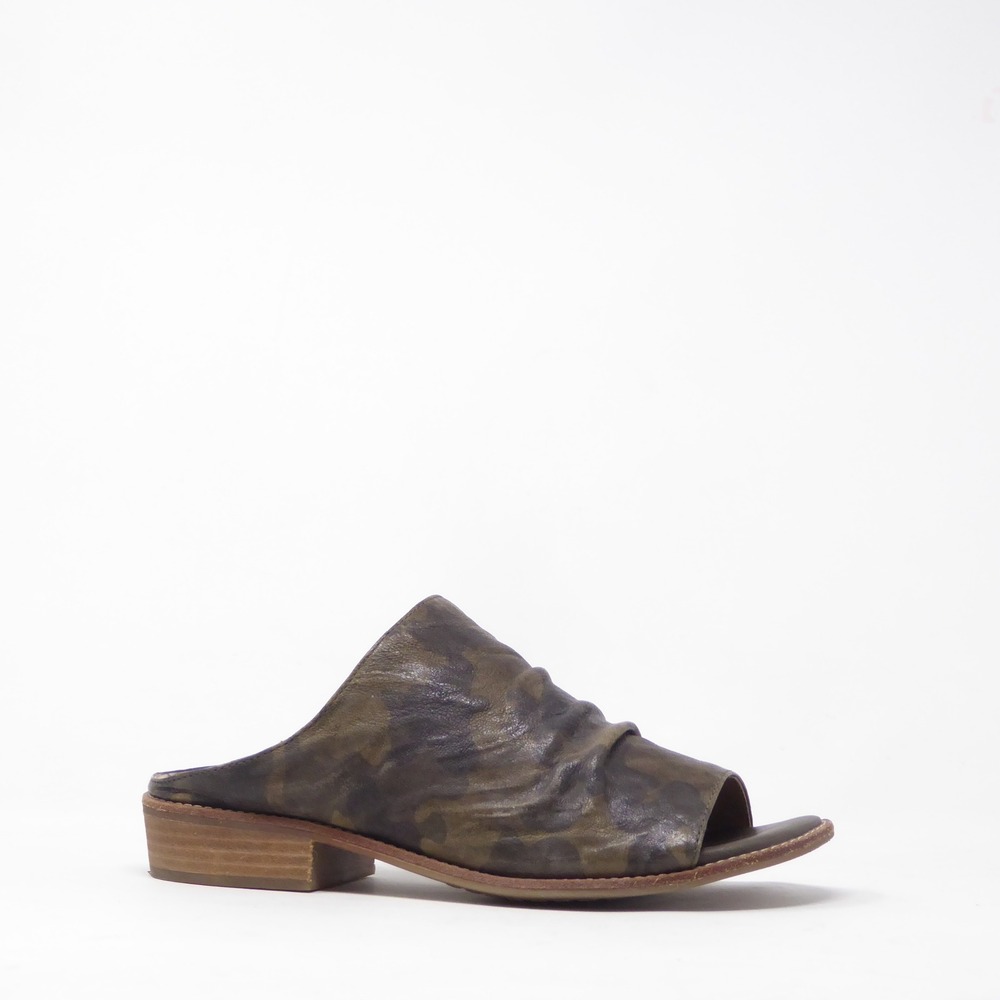 Sofft Netta Womens Mules Green Camo Leather Peep Toe SF0048263 9M